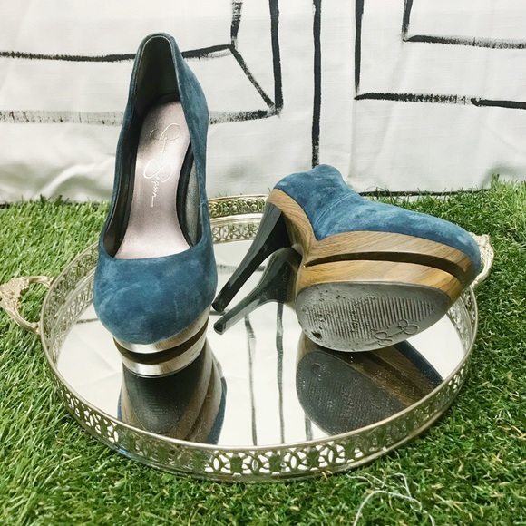 Jessica Simpson SOLD - Picture 2 of 5